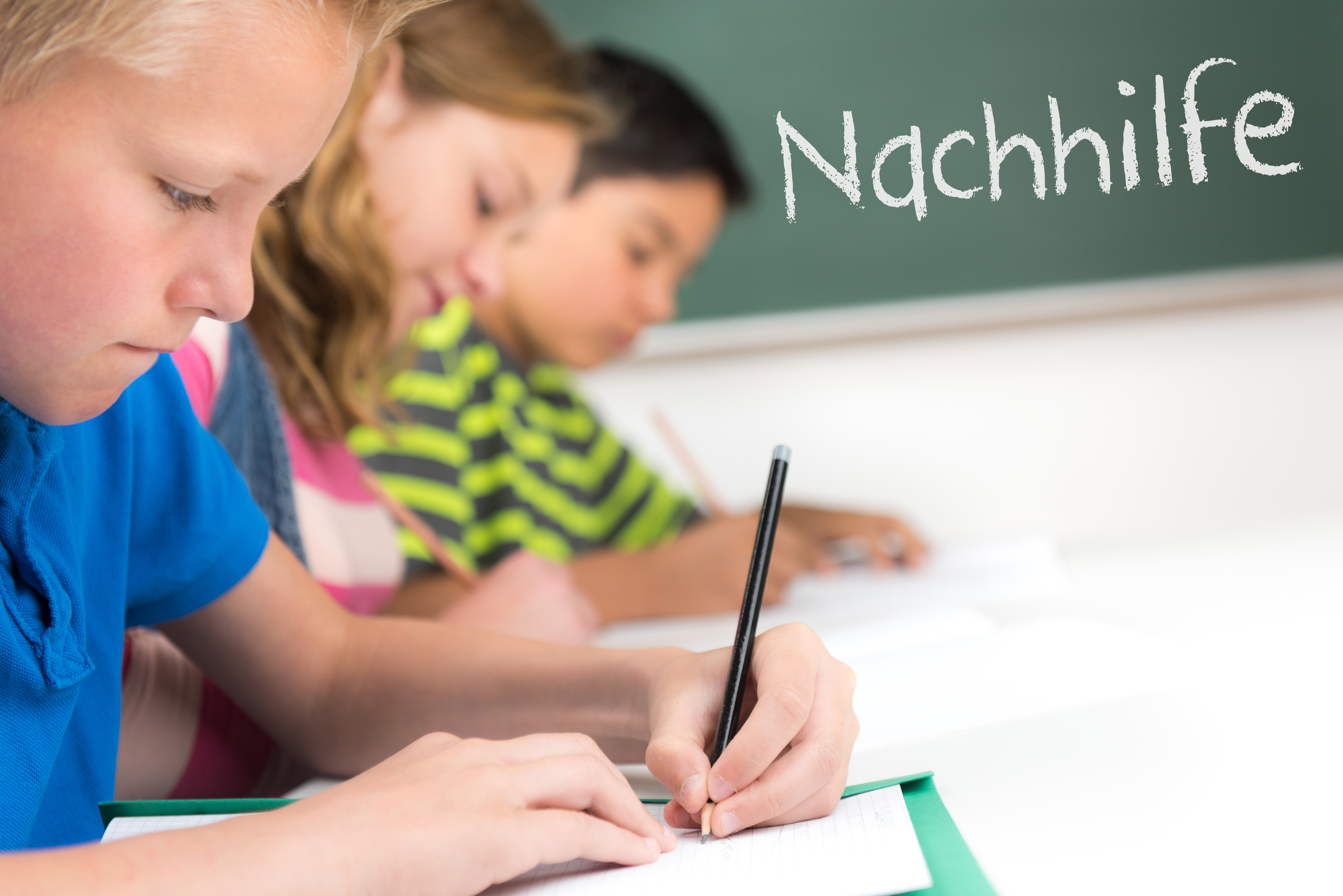 Ferienkurse Sommerferienkurse Fürth Sommerferien 2025 Nachprüfungsvorbereitung Lernen in den Ferien Mathe Deutsch Englisch Physik Chemie BWR BSK Latein Spanisch